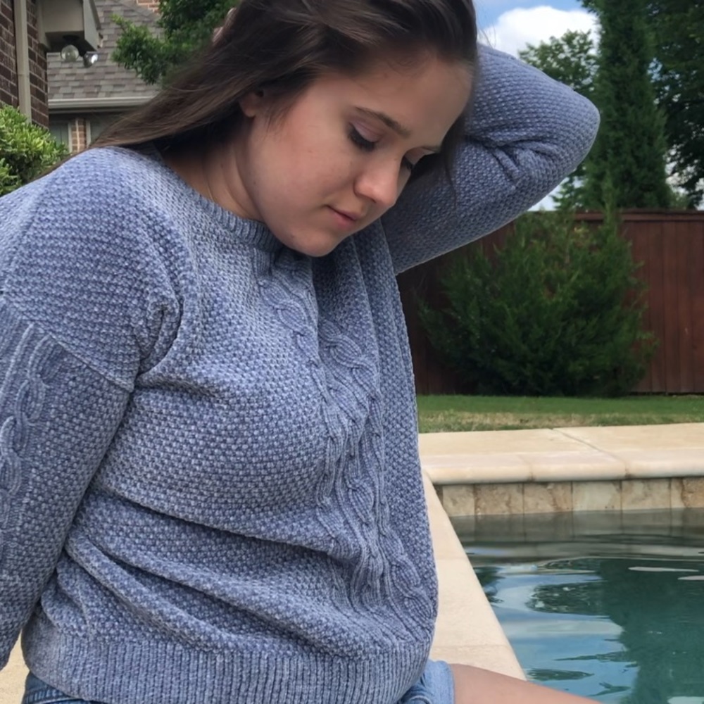 Super soft blue/purple sweater💙💜